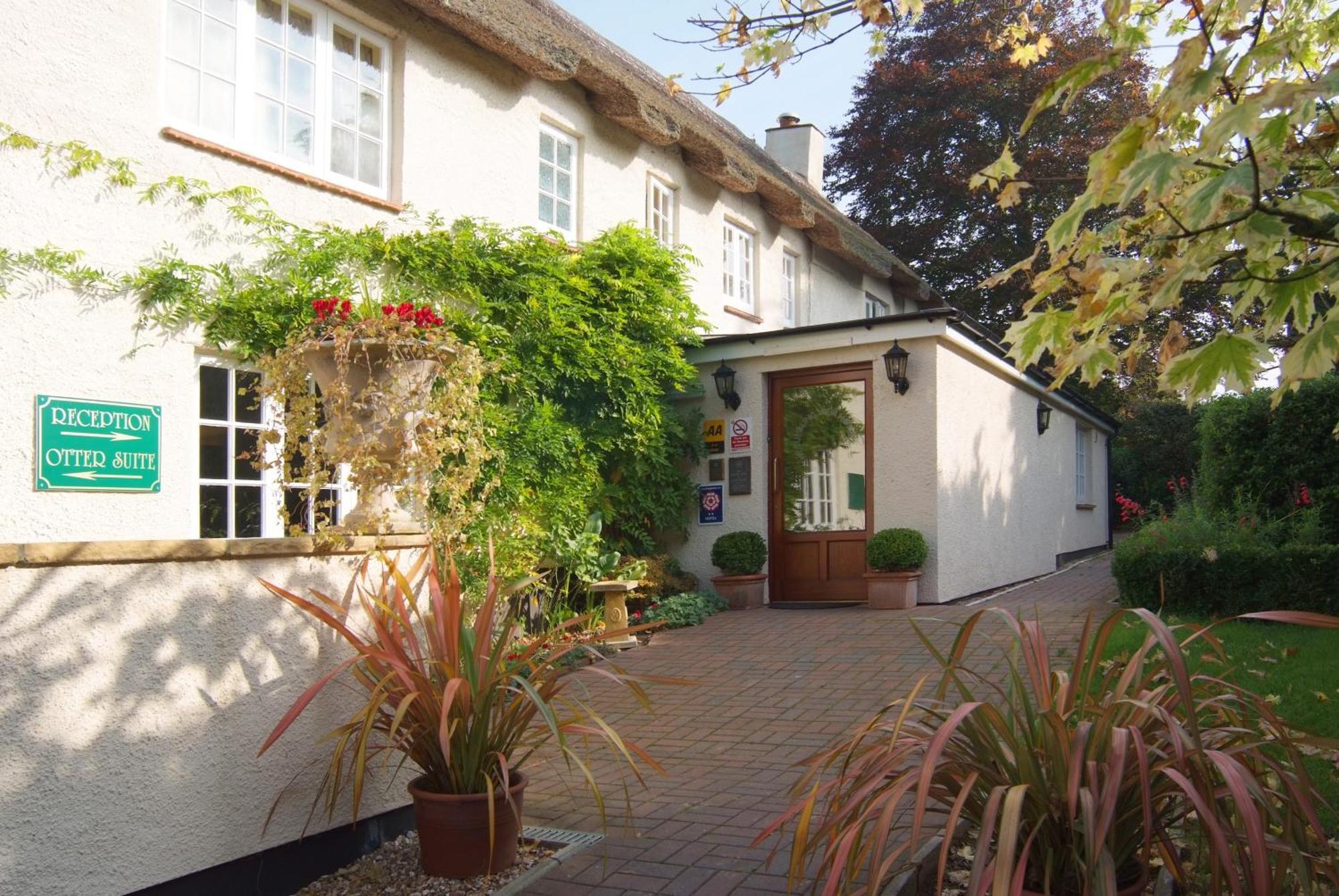 Tumbling Weir Hotel Ottery St Mary Exterior foto